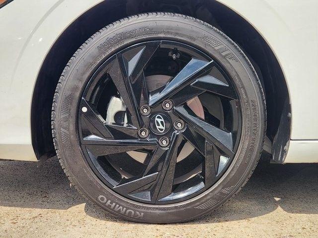 Hyundai Elantra SEL Sport 2026