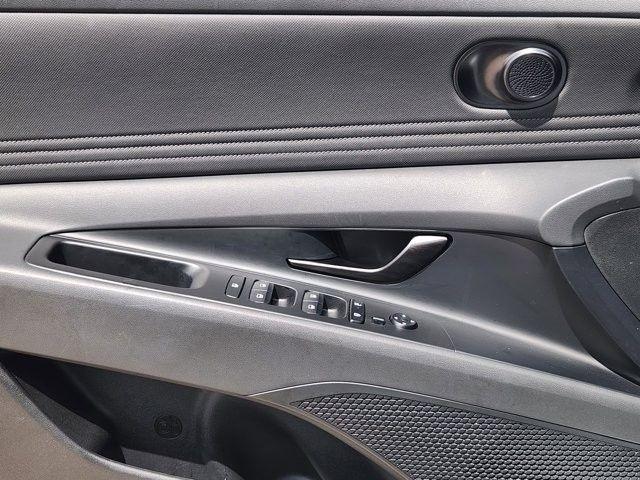 Hyundai Elantra SEL Sport 2026