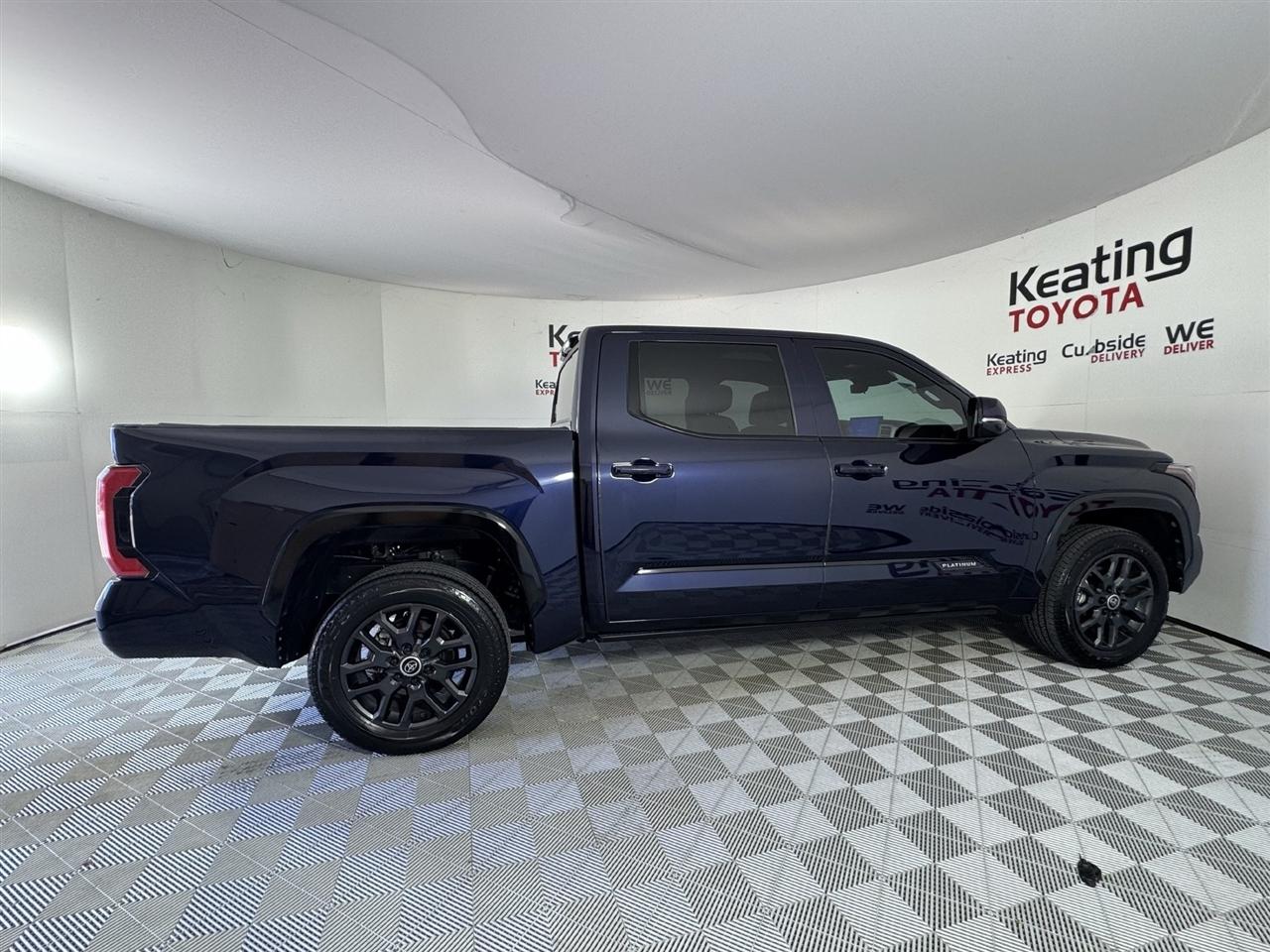 Toyota Tundra Platinum CrewMax 4WD 2024