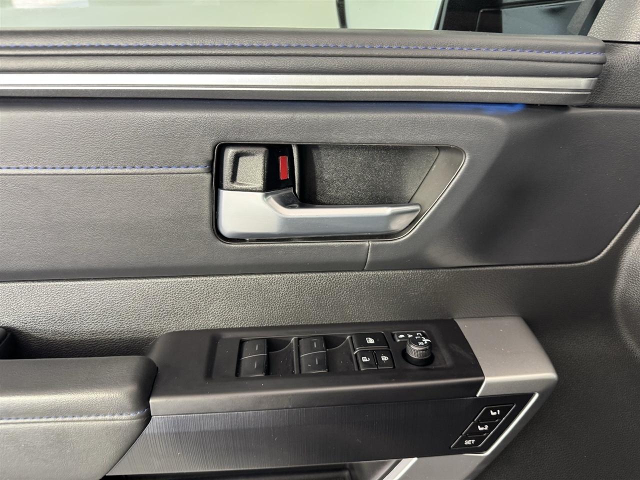 Toyota Tundra Platinum CrewMax 4WD 2024