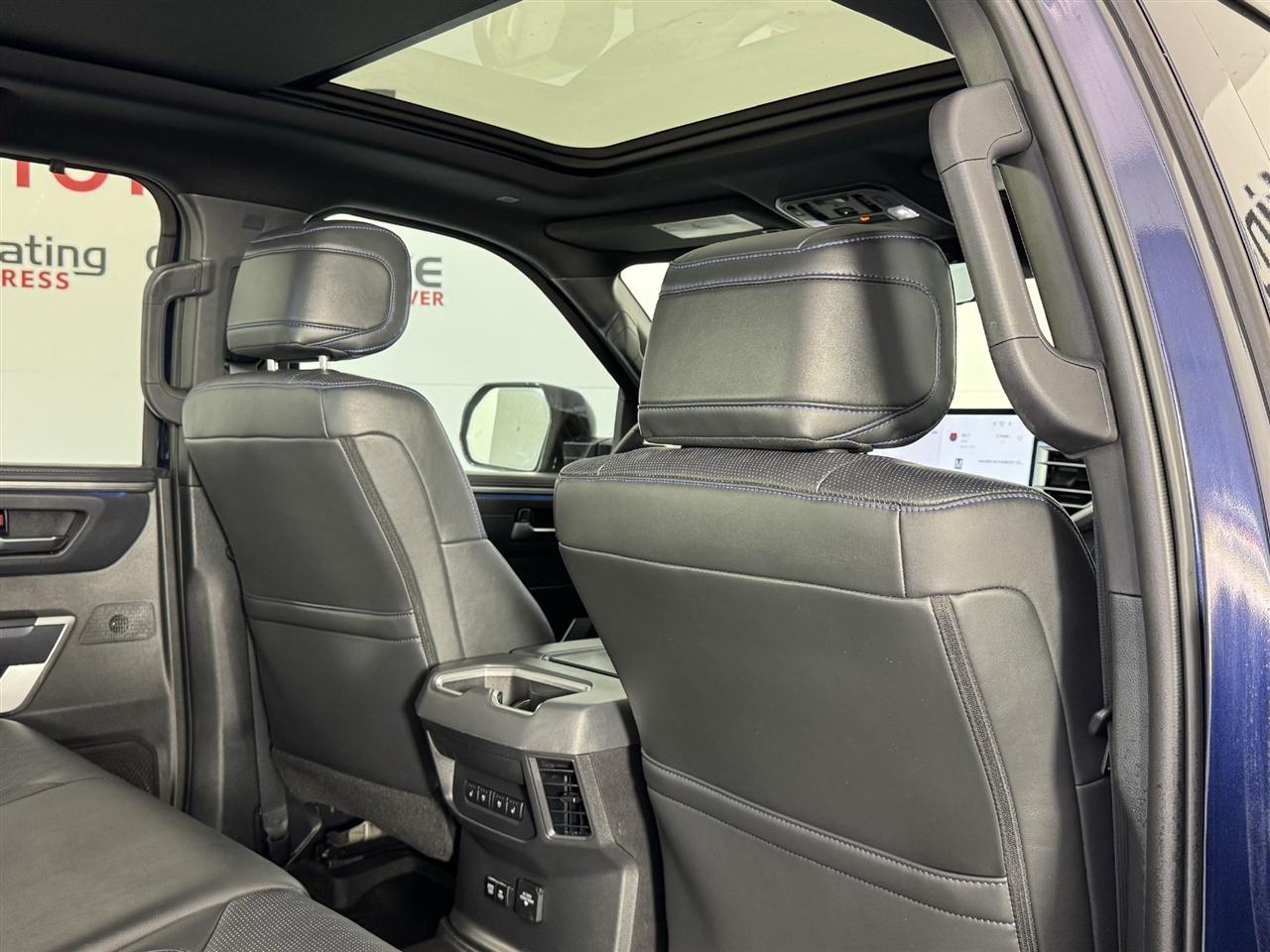 Toyota Tundra Platinum CrewMax 4WD 2024
