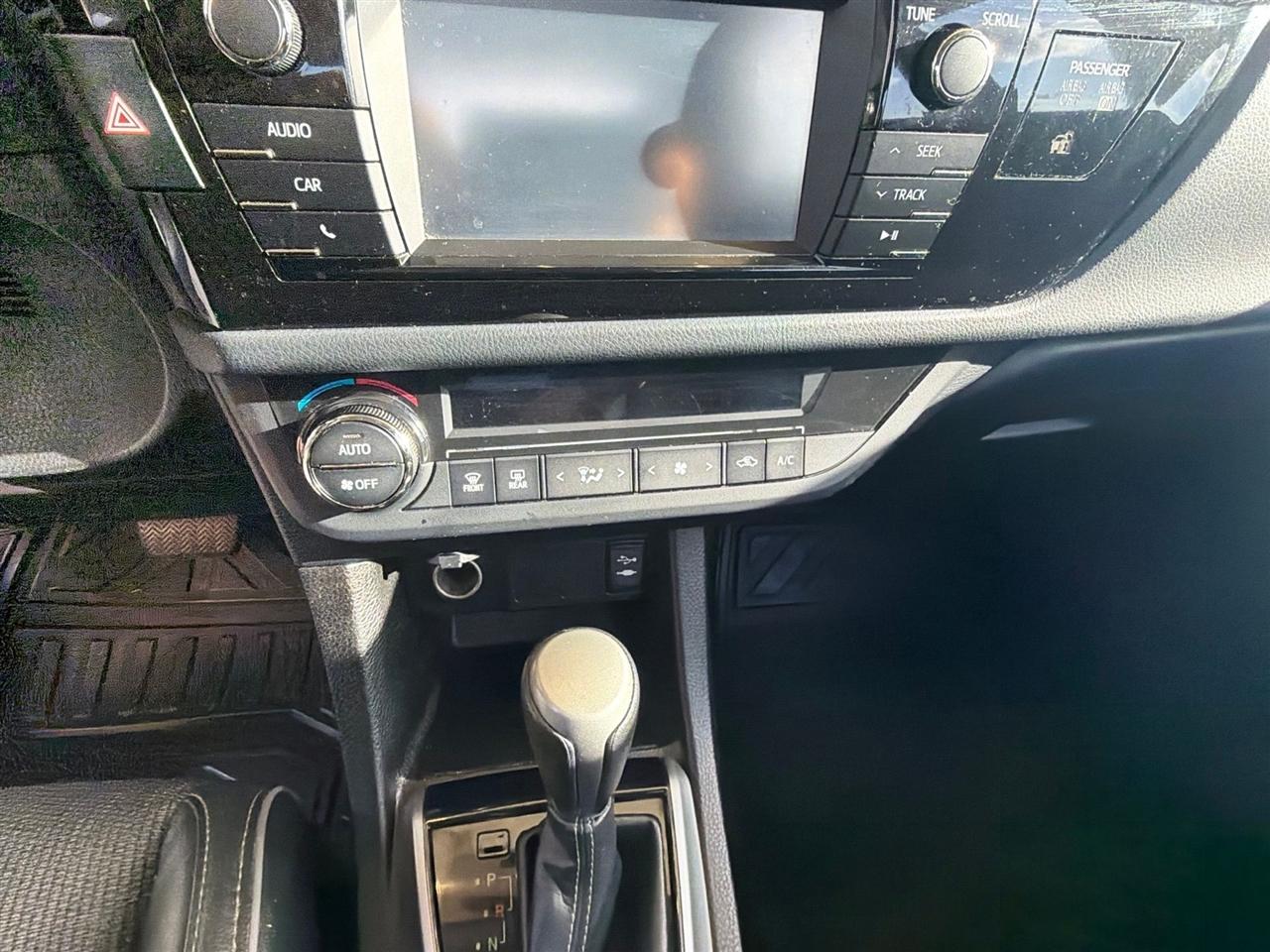 Toyota Corolla LE CVT 2016