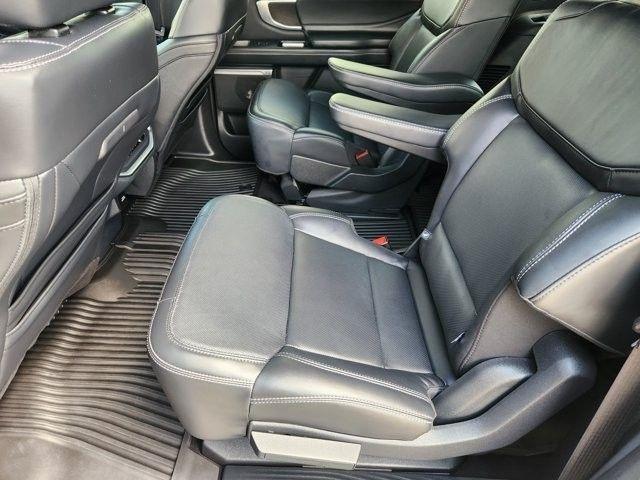 Ford Expedition MAX Platinum 4WD 2025