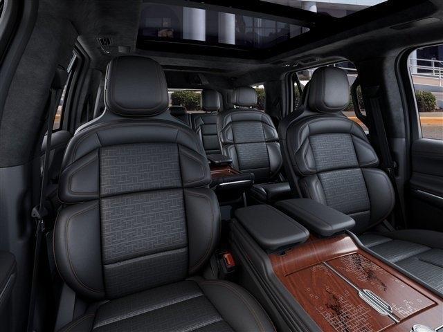 Lincoln Navigator Black Label 2027