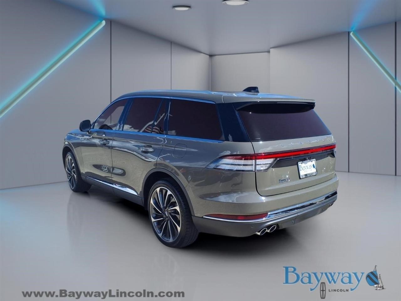 Lincoln Aviator Reserve AWD 2025