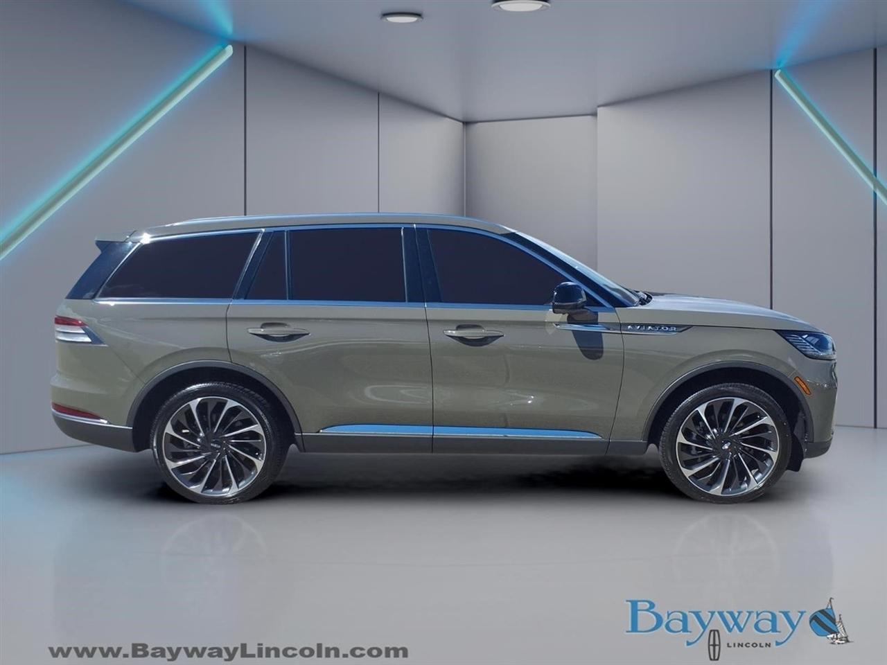 Lincoln Aviator Reserve AWD 2025