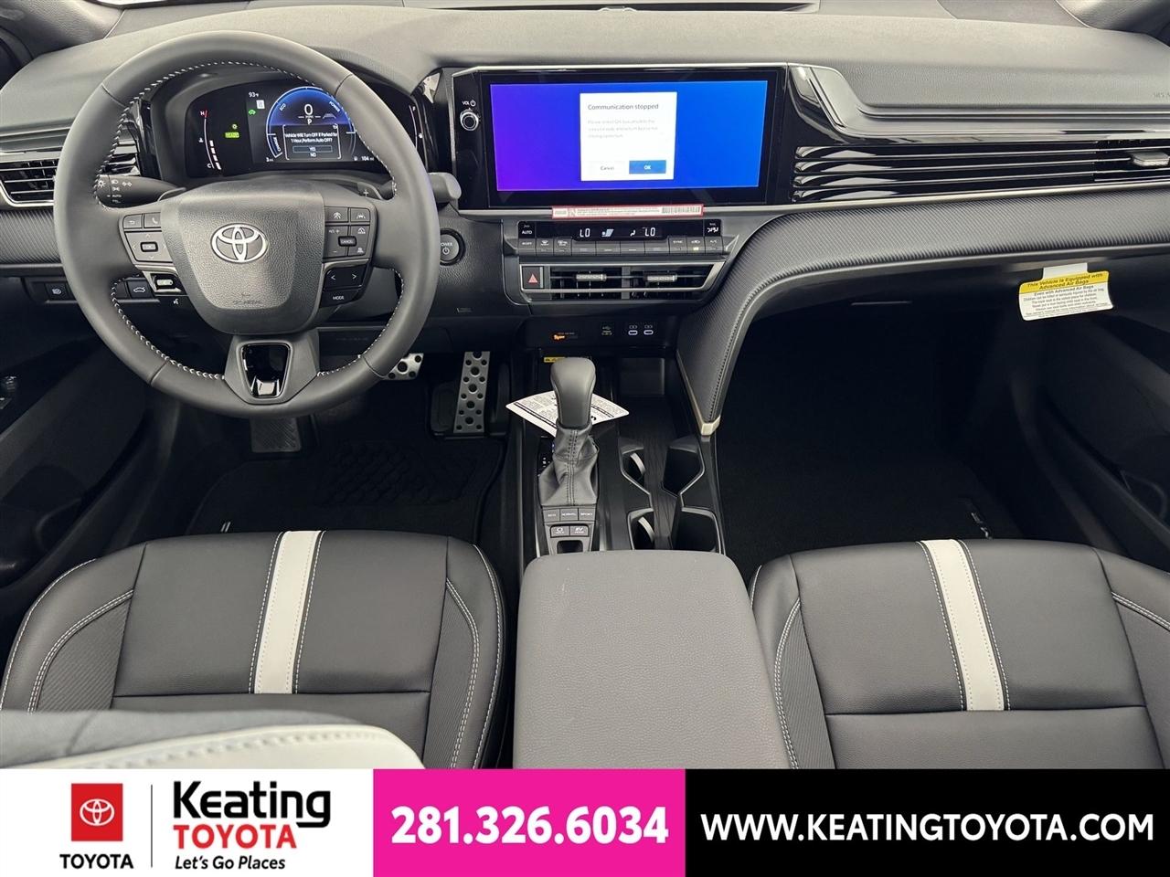 Toyota Camry Hybrid XLE 2026