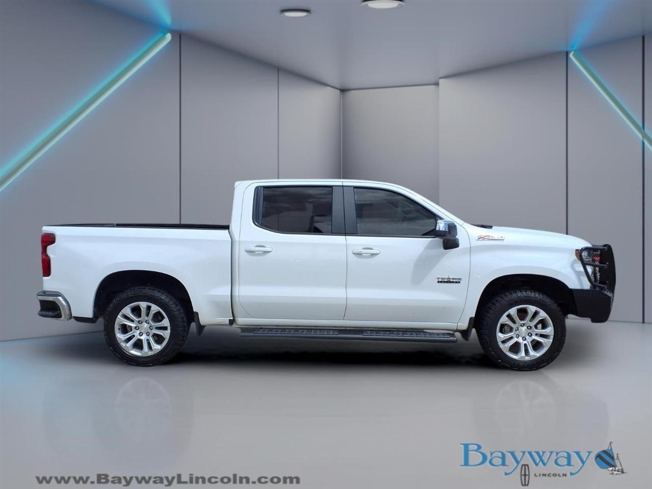 Chevrolet Silverado 1500 LT Crew Cab 4WD 2020