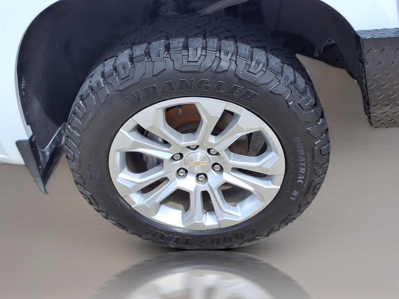 Chevrolet Silverado 1500 LT Crew Cab 4WD 2020