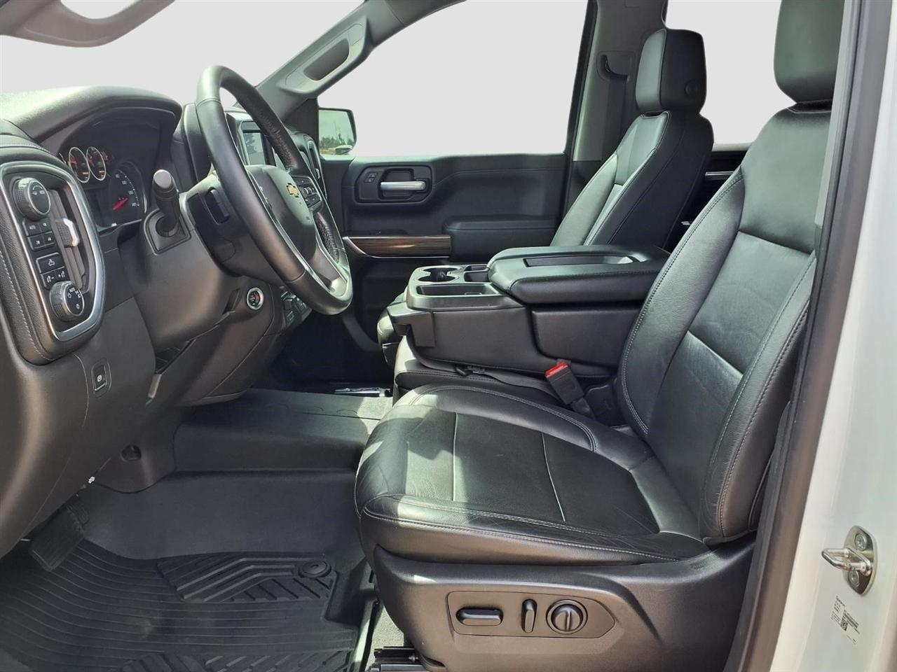 Chevrolet Silverado 1500 LT Crew Cab 4WD 2020