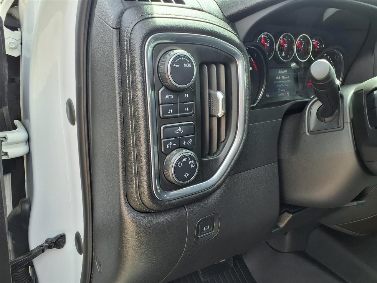Chevrolet Silverado 1500 LT Crew Cab 4WD 2020