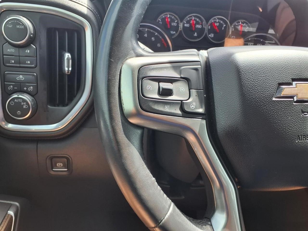 Chevrolet Silverado 1500 LT Crew Cab 4WD 2020