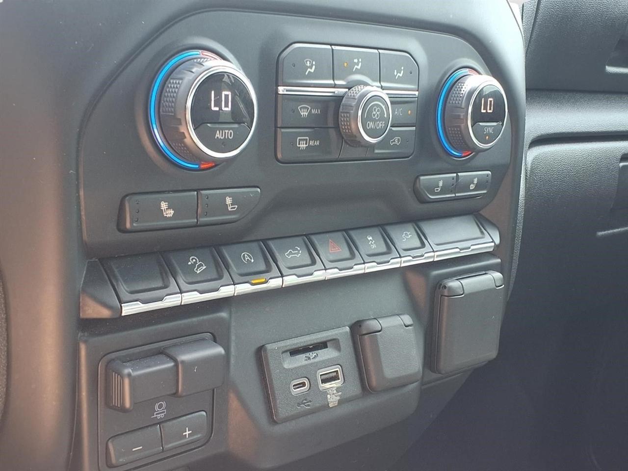 Chevrolet Silverado 1500 LT Crew Cab 4WD 2020