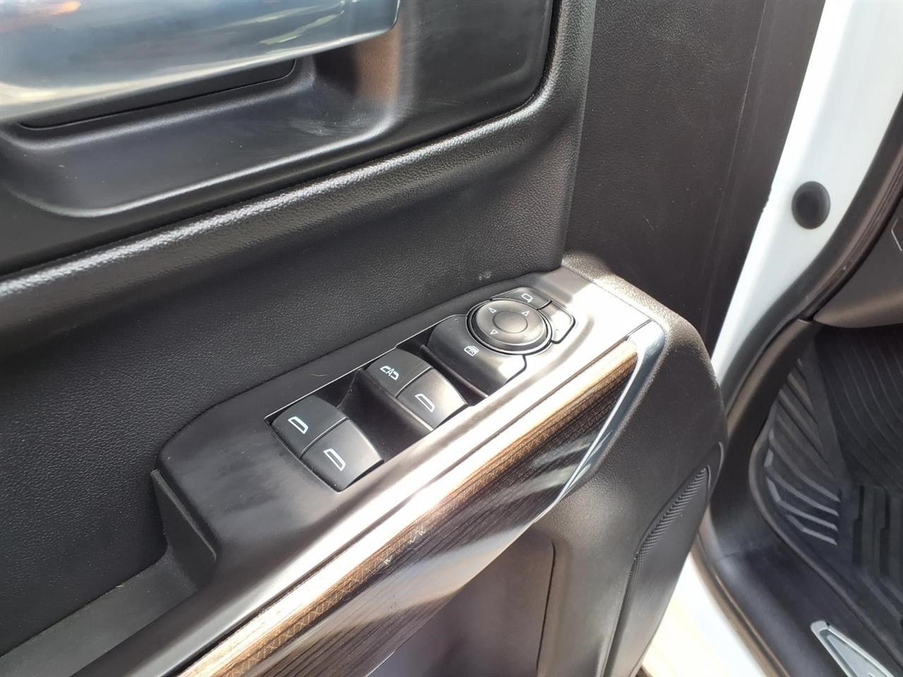 Chevrolet Silverado 1500 LT Crew Cab 4WD 2020