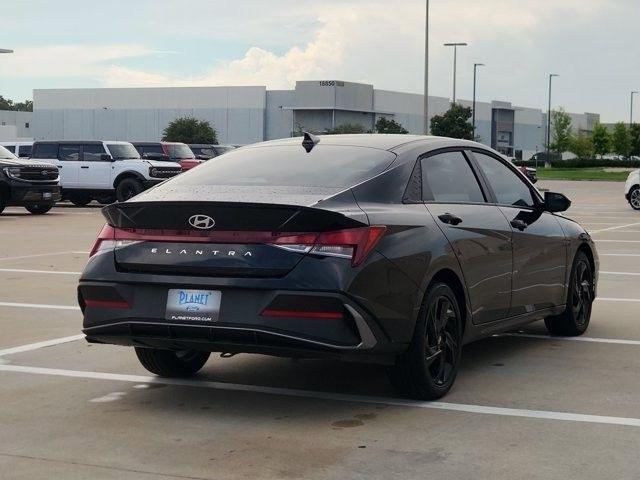 Hyundai Elantra SEL Sport 2026