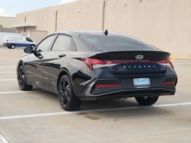 Hyundai Elantra SEL Sport 2026