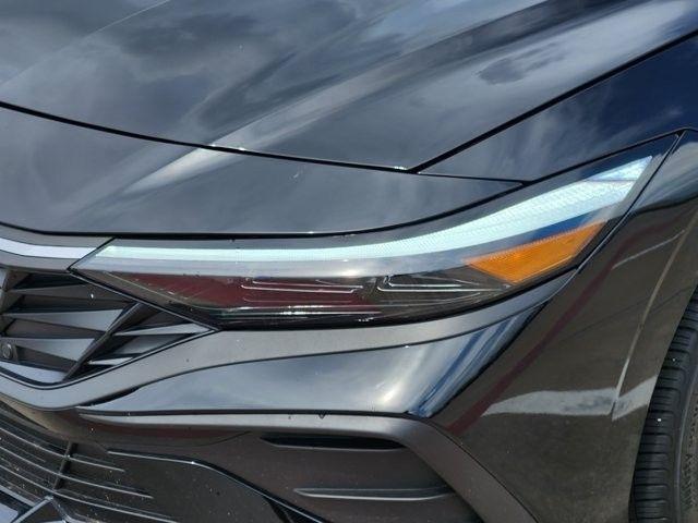 Hyundai Elantra SEL Sport 2026