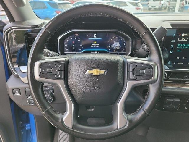Chevrolet Silverado 1500 LT Crew Cab 2WD 2025