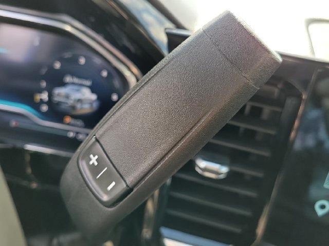 Chevrolet Silverado 1500 LT Crew Cab 2WD 2025