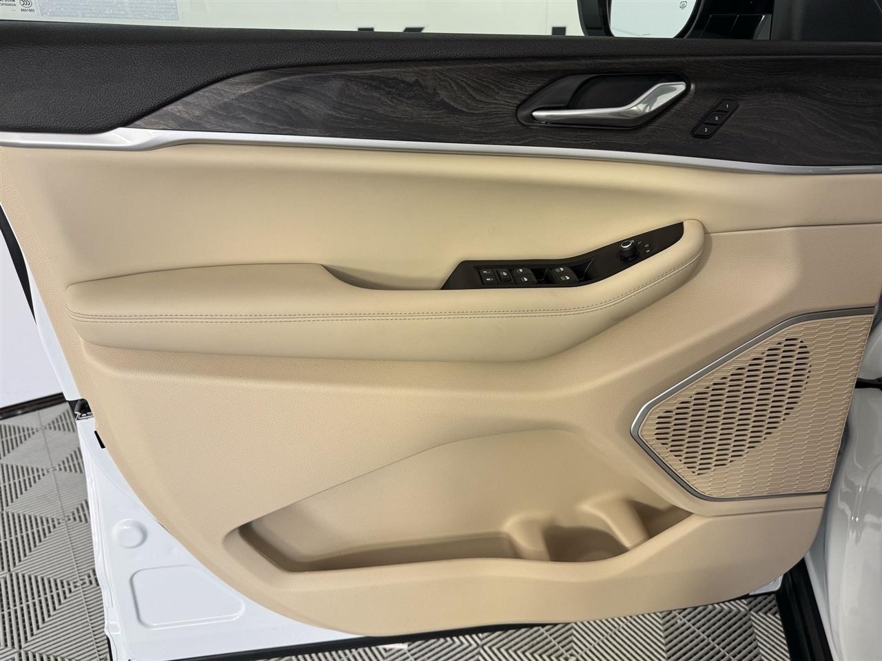 Jeep Grand Cherokee L Limited 4WD 2026