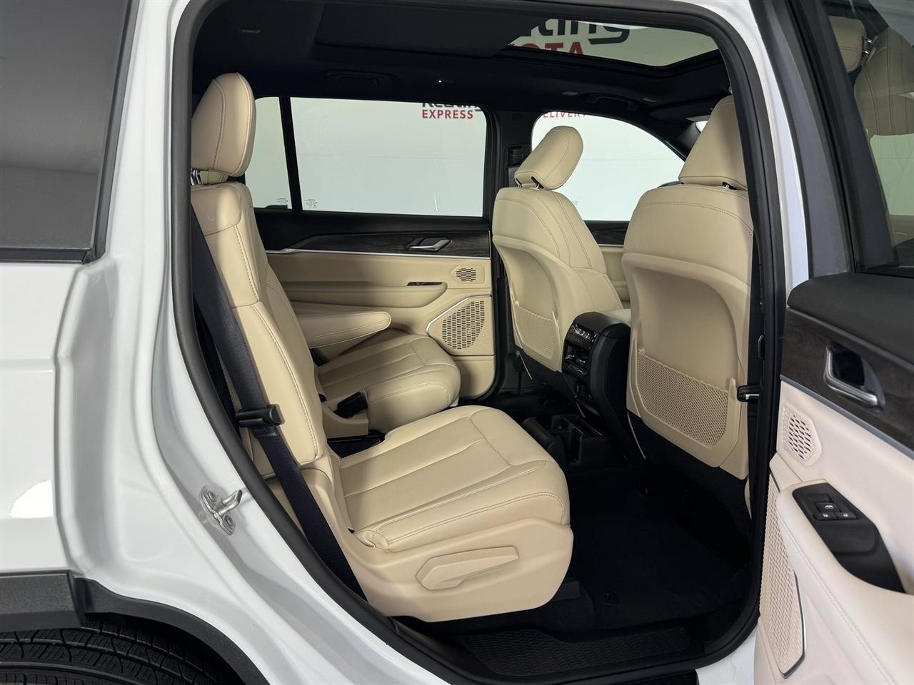 Jeep Grand Cherokee L Limited 4WD 2026
