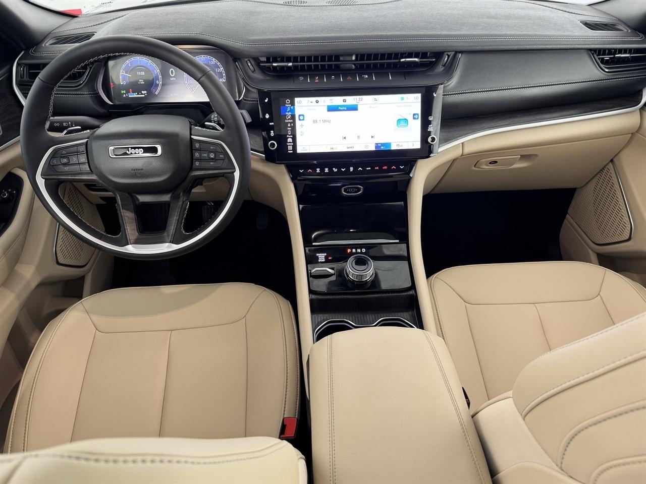 Jeep Grand Cherokee L Limited 4WD 2026