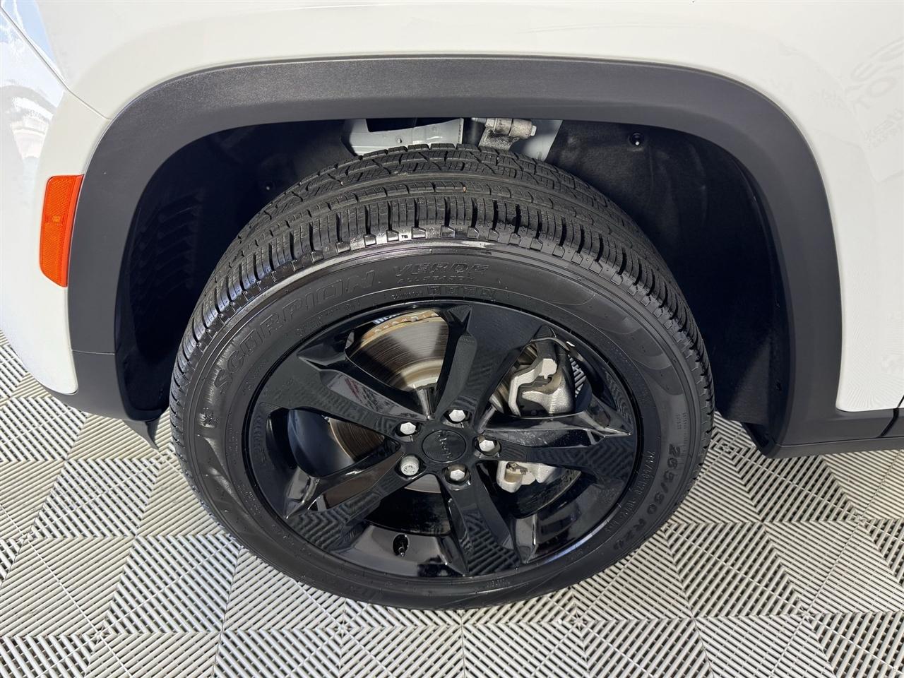 Jeep Grand Cherokee L Limited 4WD 2026