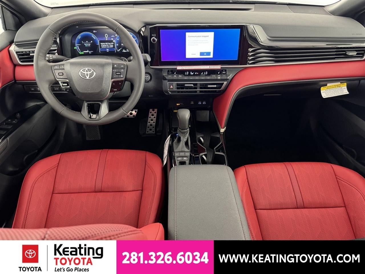 Toyota Camry Hybrid XLE 2026