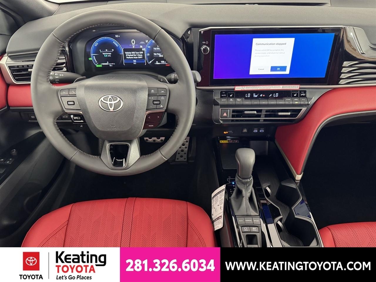 Toyota Camry Hybrid XLE 2026