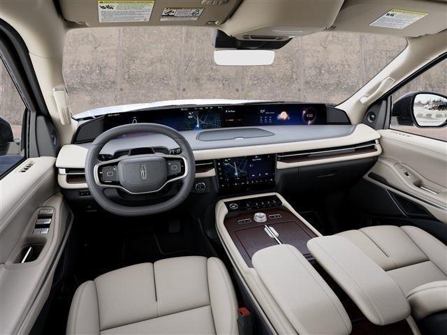 Lincoln Navigator Premiere 2027