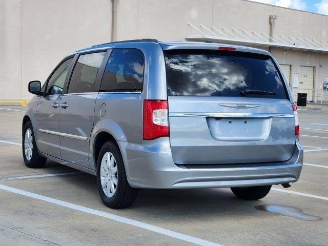 Chrysler Town & Country Touring 2014