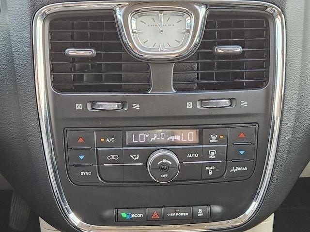 Chrysler Town & Country Touring 2014