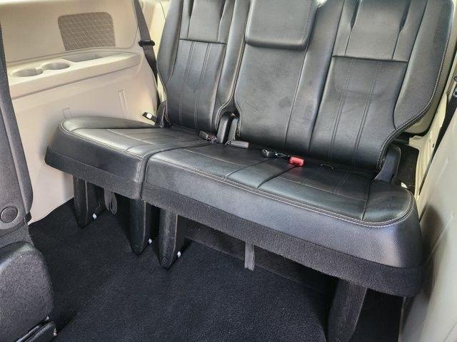 Chrysler Town & Country Touring 2014