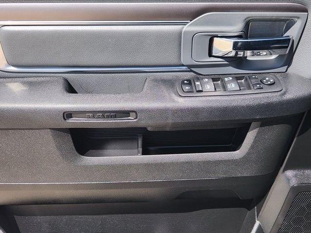 RAM 1500 Classic Tradesman Quad Cab 2WD 2024
