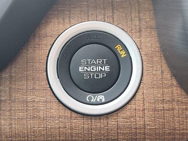 RAM 1500 Longhorn Crew Cab SWB 4WD 2023