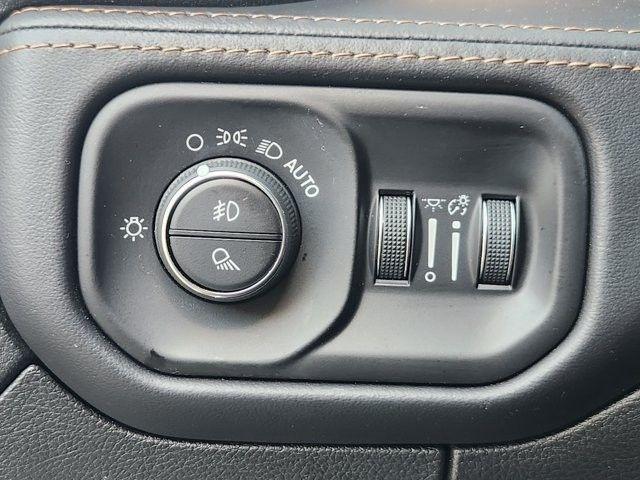 RAM 1500 Longhorn Crew Cab SWB 4WD 2023