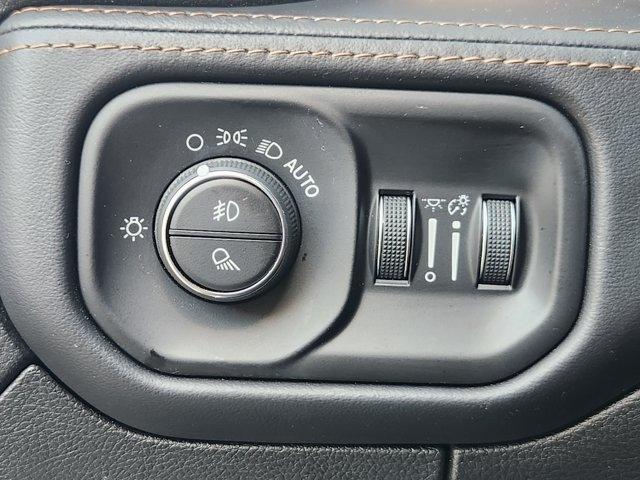 RAM 1500 Longhorn Crew Cab SWB 4WD 2023