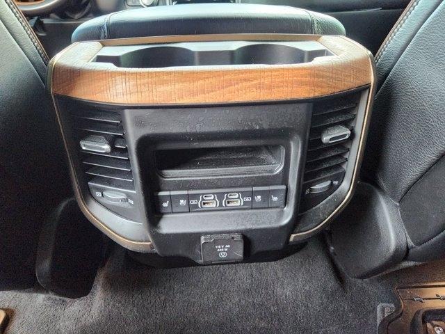 RAM 1500 Longhorn Crew Cab SWB 4WD 2023