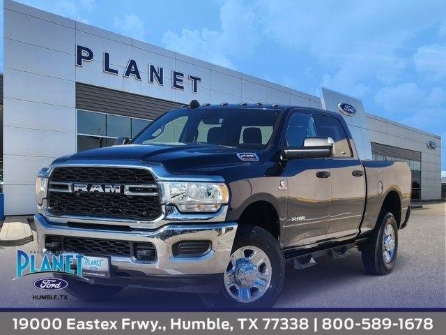 2022 RAM 2500 Tradesman Crew Cab SWB 4WD