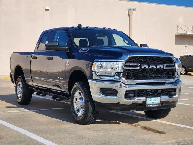 RAM 2500 Tradesman Crew Cab SWB 4WD 2022