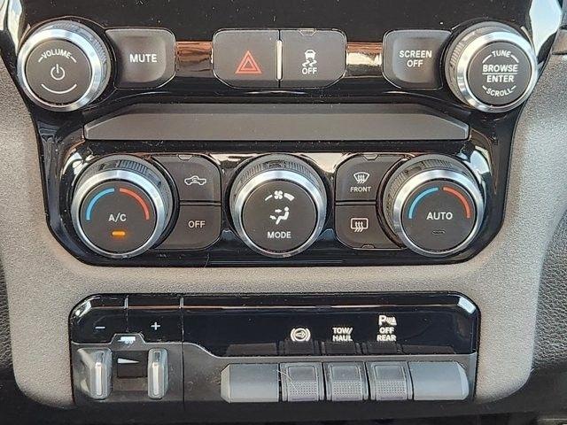 RAM 2500 Tradesman Crew Cab SWB 4WD 2022