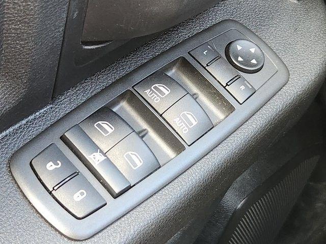 RAM 2500 Tradesman Crew Cab SWB 4WD 2022