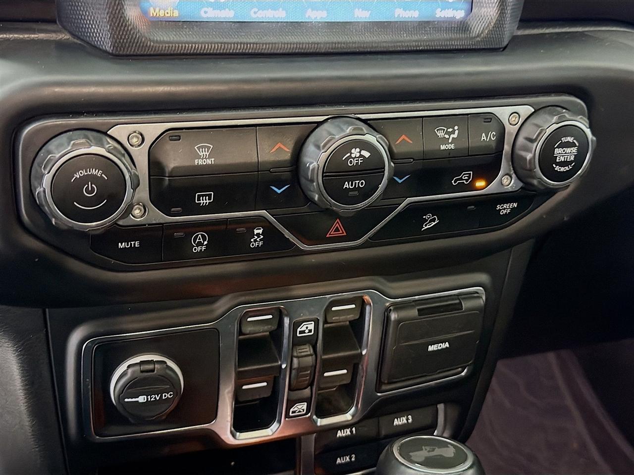 Jeep Wrangler Unlimited Sahara 2020