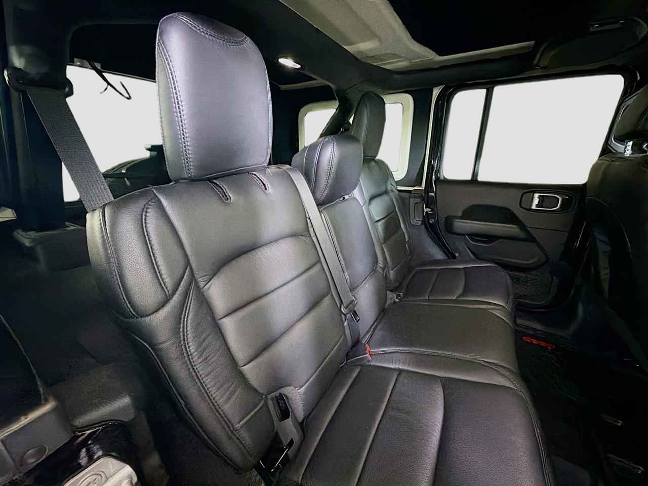 Jeep Wrangler Unlimited Sahara 2020