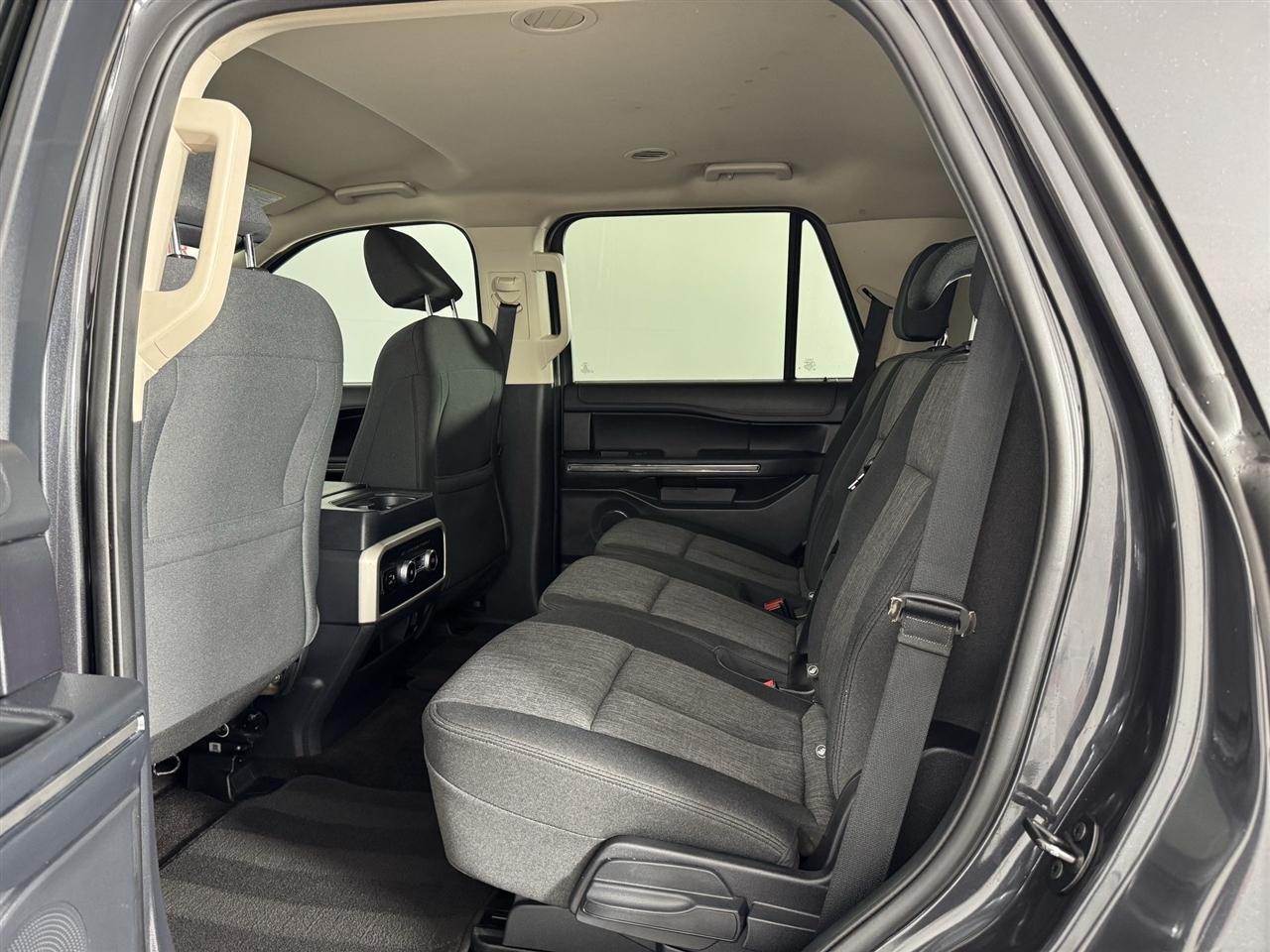 Ford Expedition XLT 2022