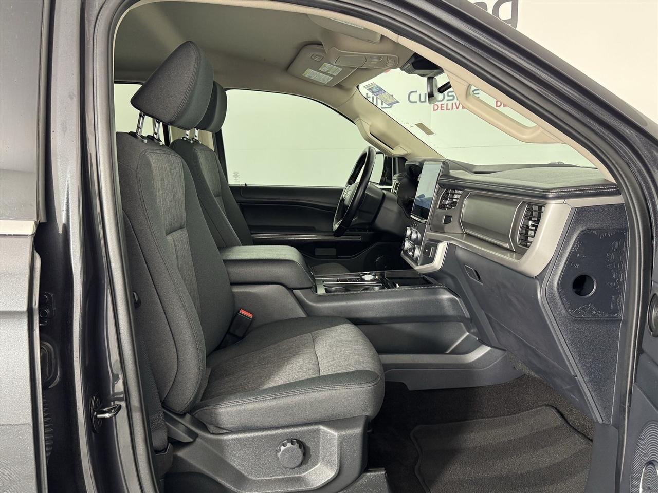 Ford Expedition XLT 2022