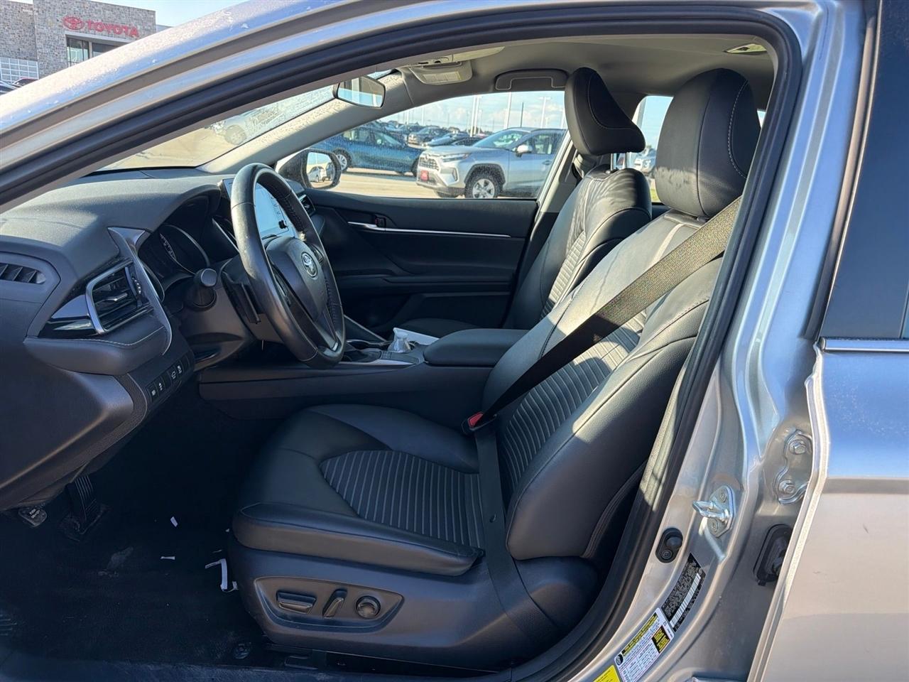 Toyota Camry SE 2024