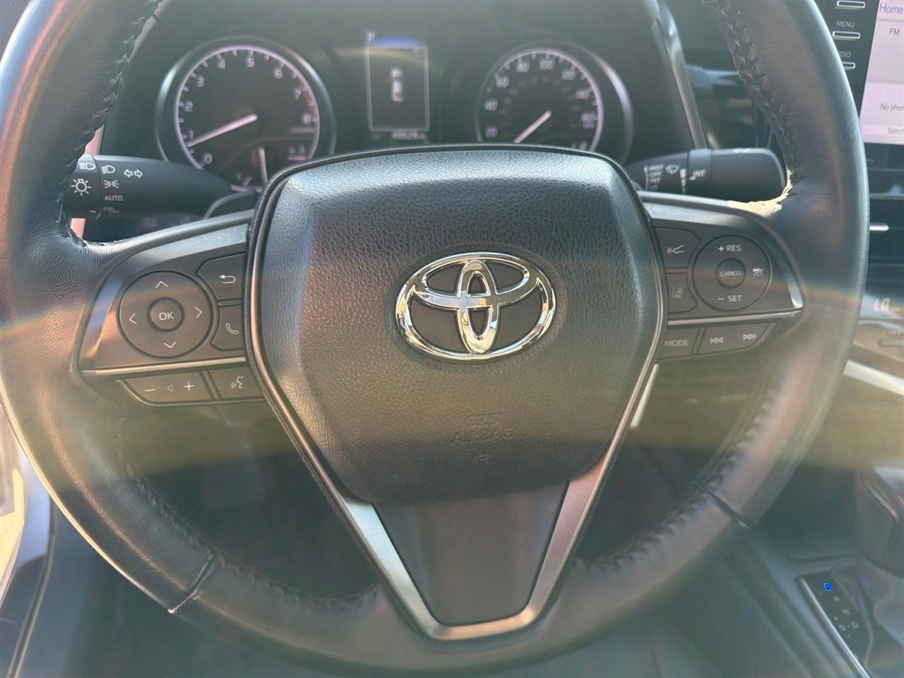 Toyota Camry SE 2024