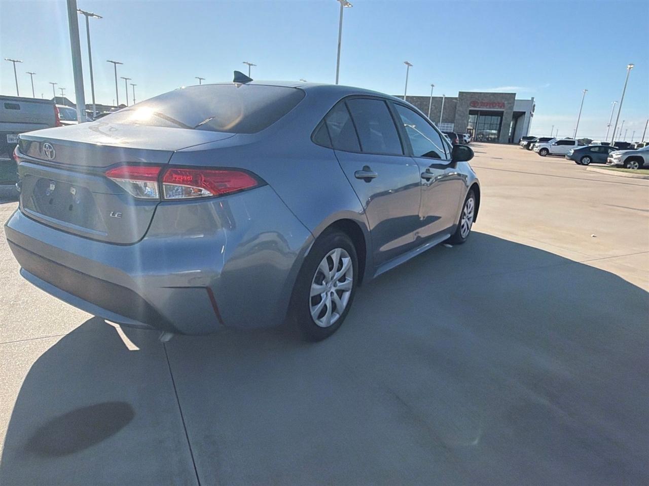 Toyota Corolla LE 2022