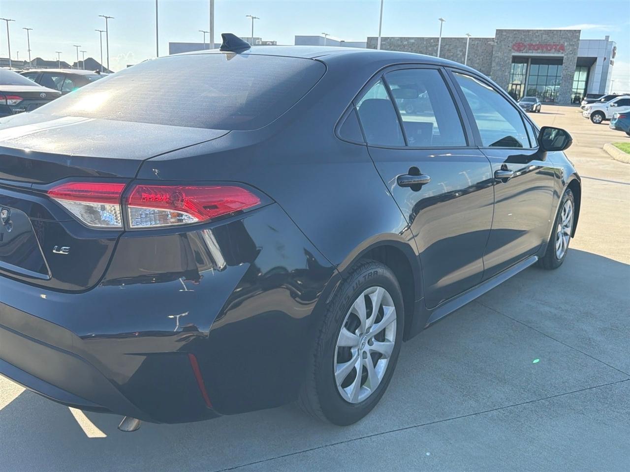 Toyota Corolla LE 2021